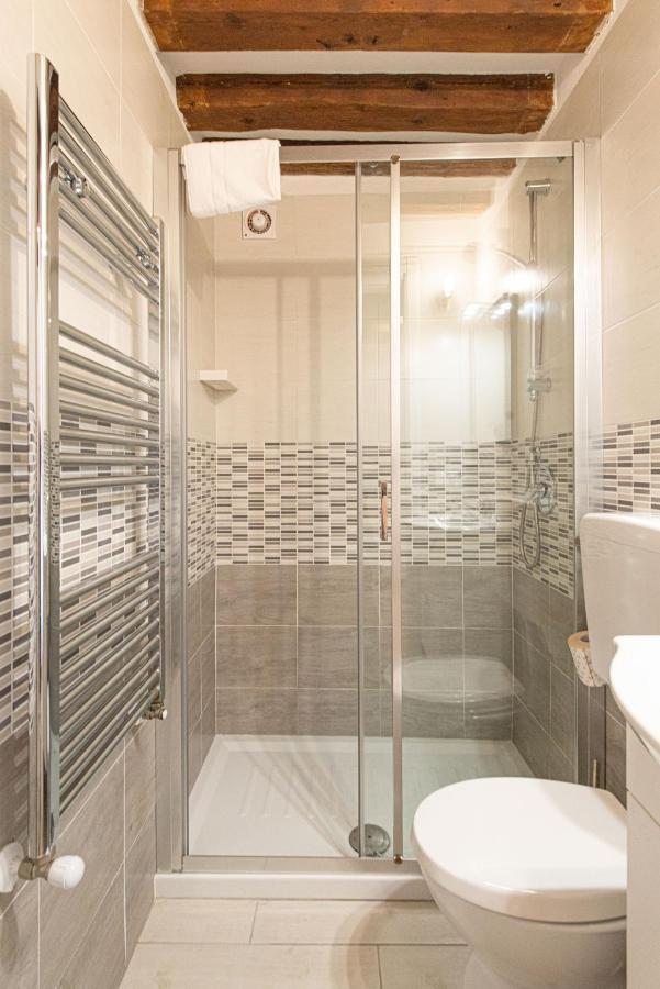 Ca' Leoncino - Venice Canal Front Apartment Eksteriør bilde